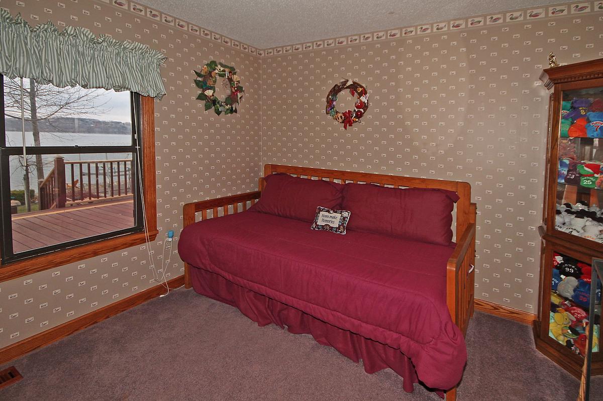 bedroom2_Rich Testa - 4988 East Lake Road.jpg