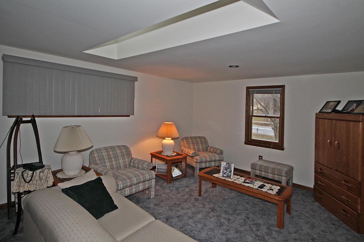 guesthouselivingroom_Rich Testa - 4988 East Lake Road.jpg