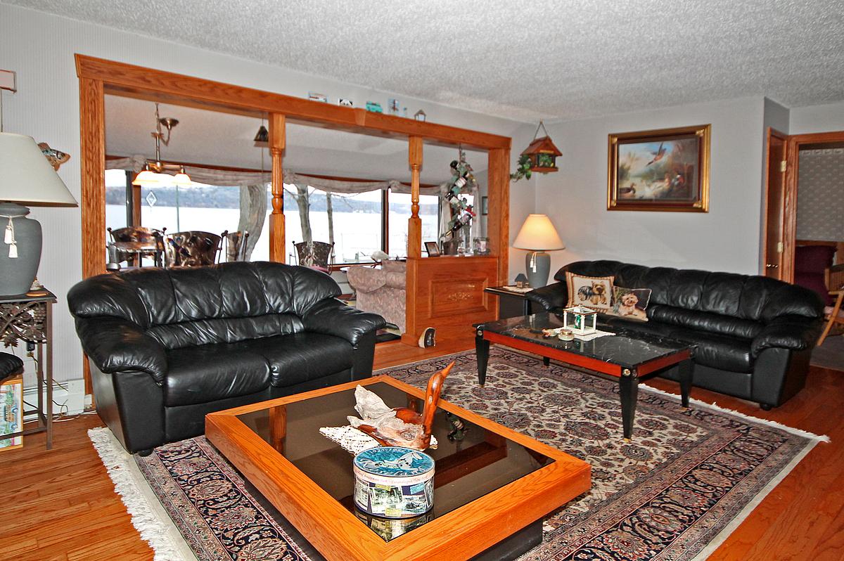 livingroom2_Rich Testa - 4988 East Lake Road.jpg