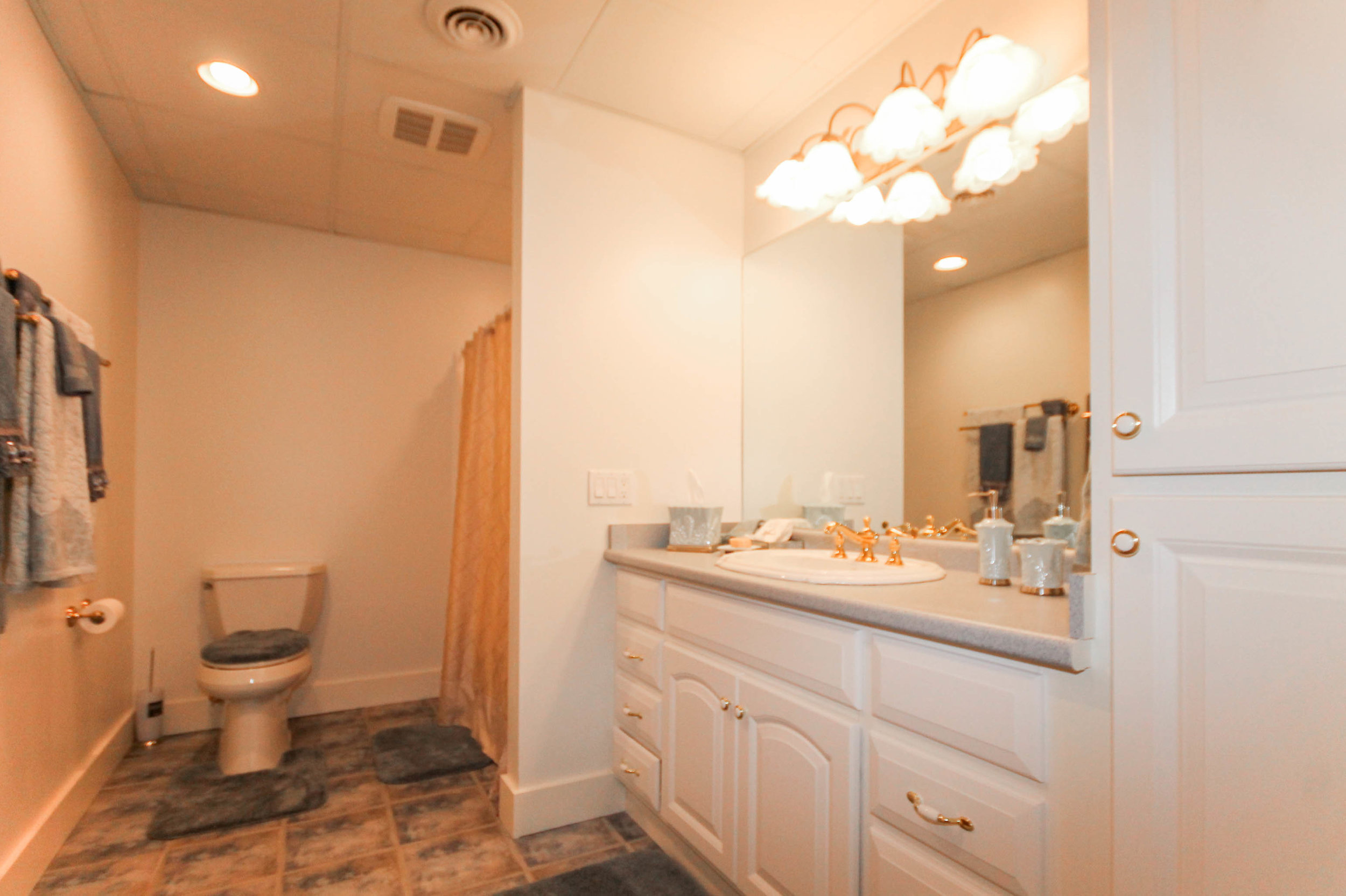 Rich Testa - 5080 East Lake Road - bathroom.jpg