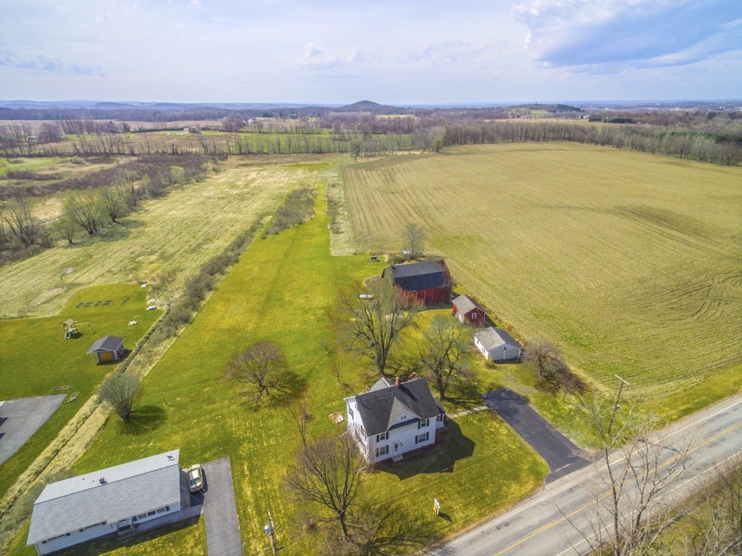 RICH TESTA REAL ESTATE: 415 Martin Road - Henrietta