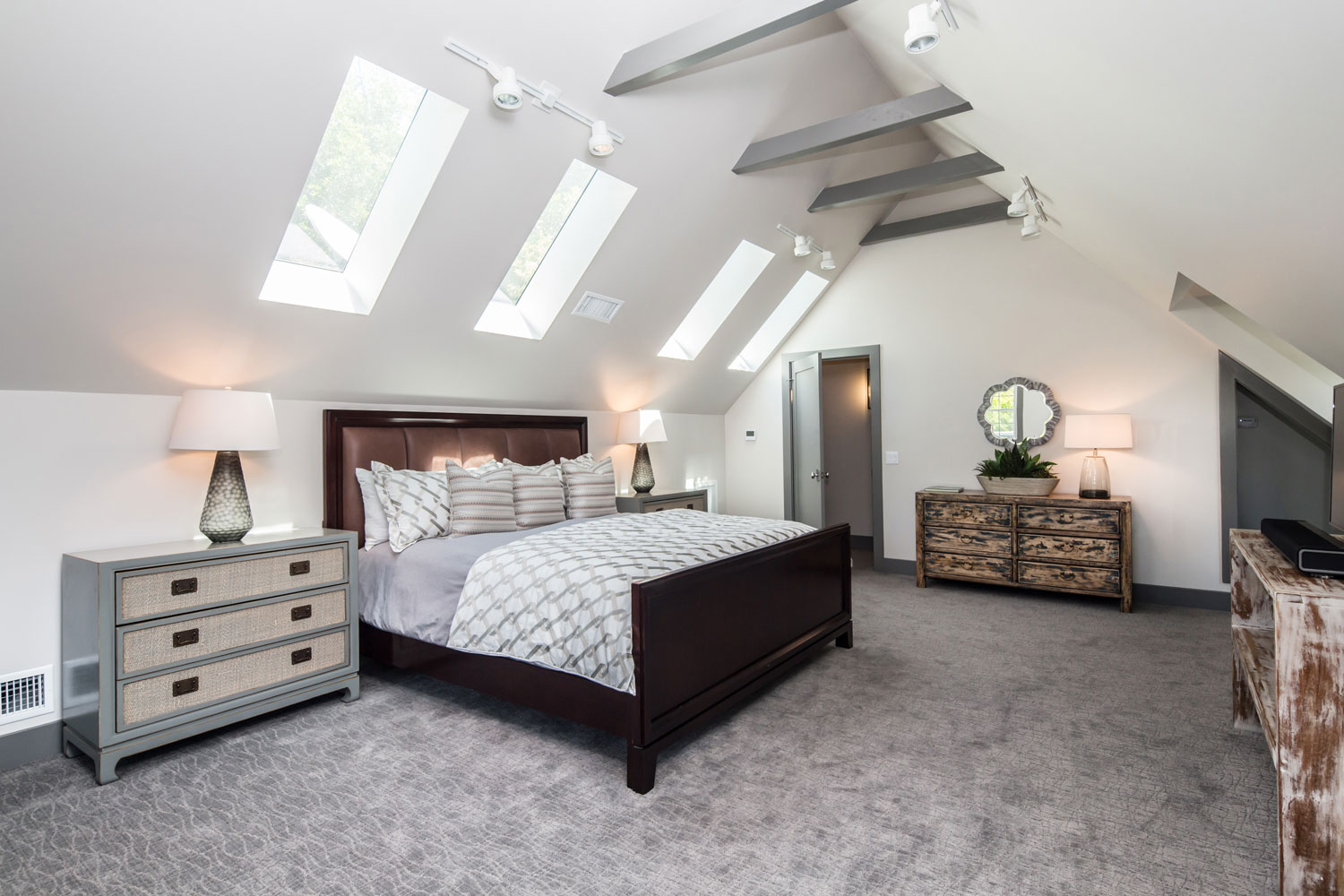8-Waterford-bedroom-vaulted-ceiling.jpg