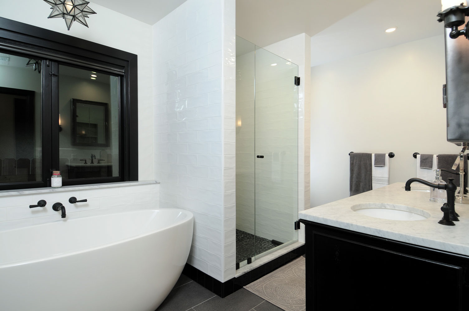 8-Waterford-master-bath-modern.jpg