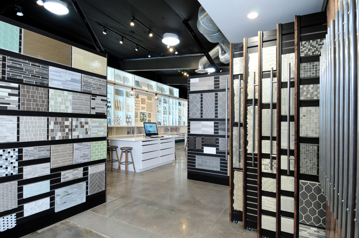 8-Waterford-showroom-Saxum-Tile.jpg