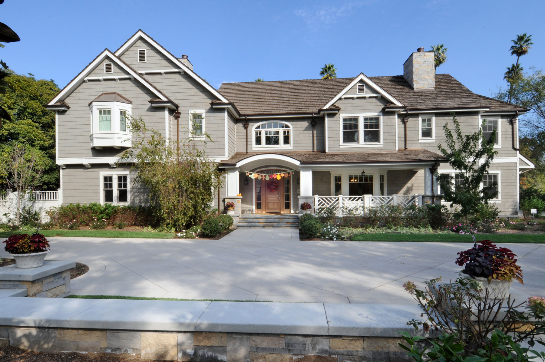 front-exterior-contemporary-traditional-shingle-style-waterford-construction.jpg