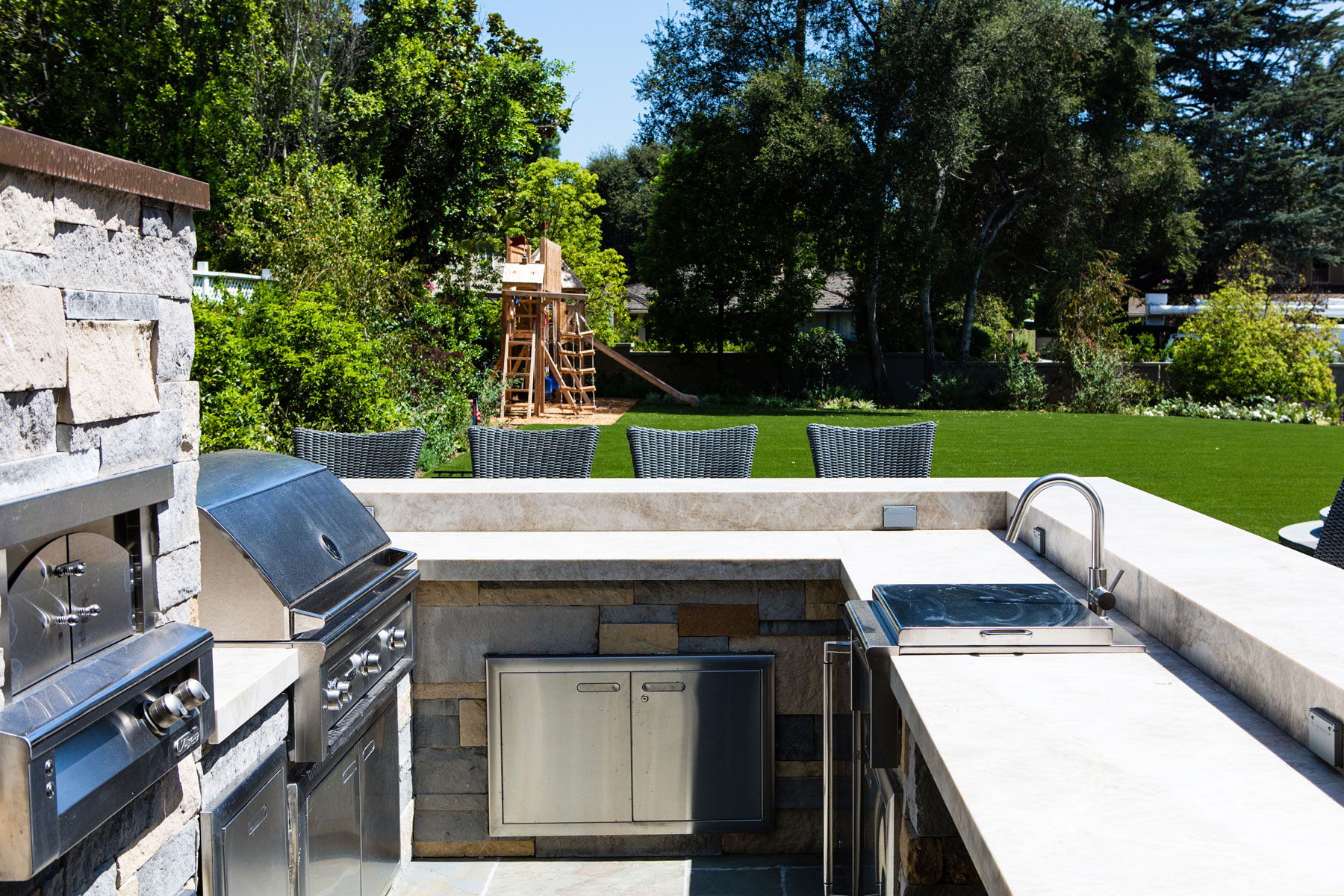 outdoor-kitchen-bbq-pizza-oven-play-fort-waterford-construction.jpg