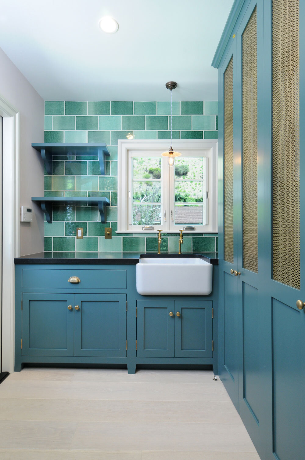teal-green-laundry-room-waterford-construction.jpg
