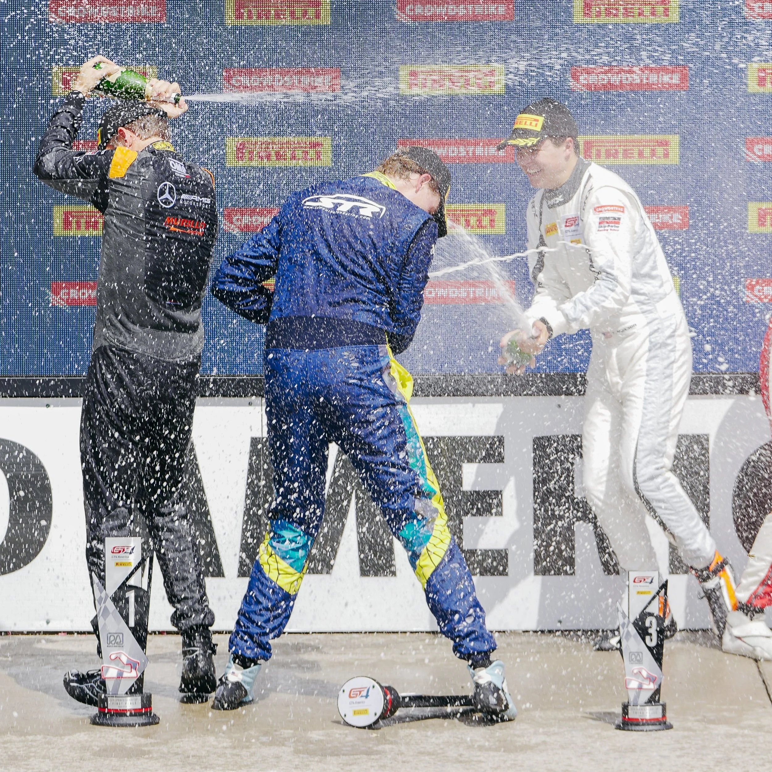 ST RACING BACK ON THE GT4 TOP STEP AT ROAD AMERICA