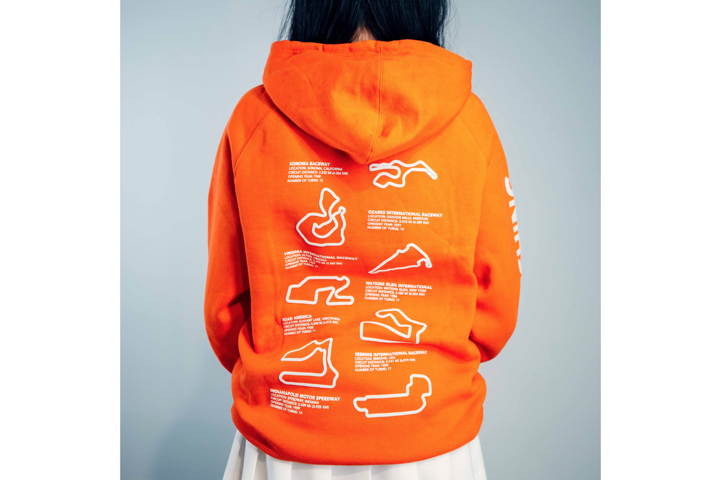 22 Hoodie Orange Spr 4.png