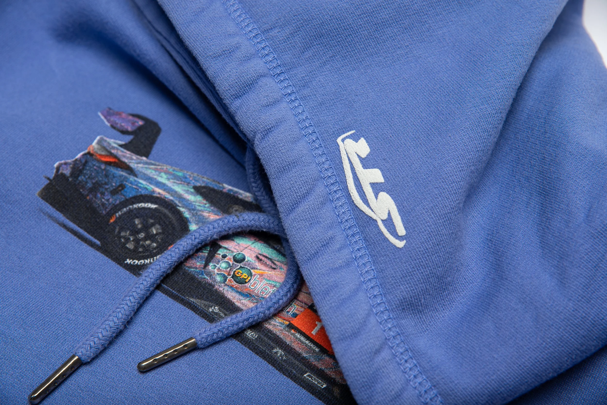 24H Hoodie VeriPeri, Front Hood.jpg