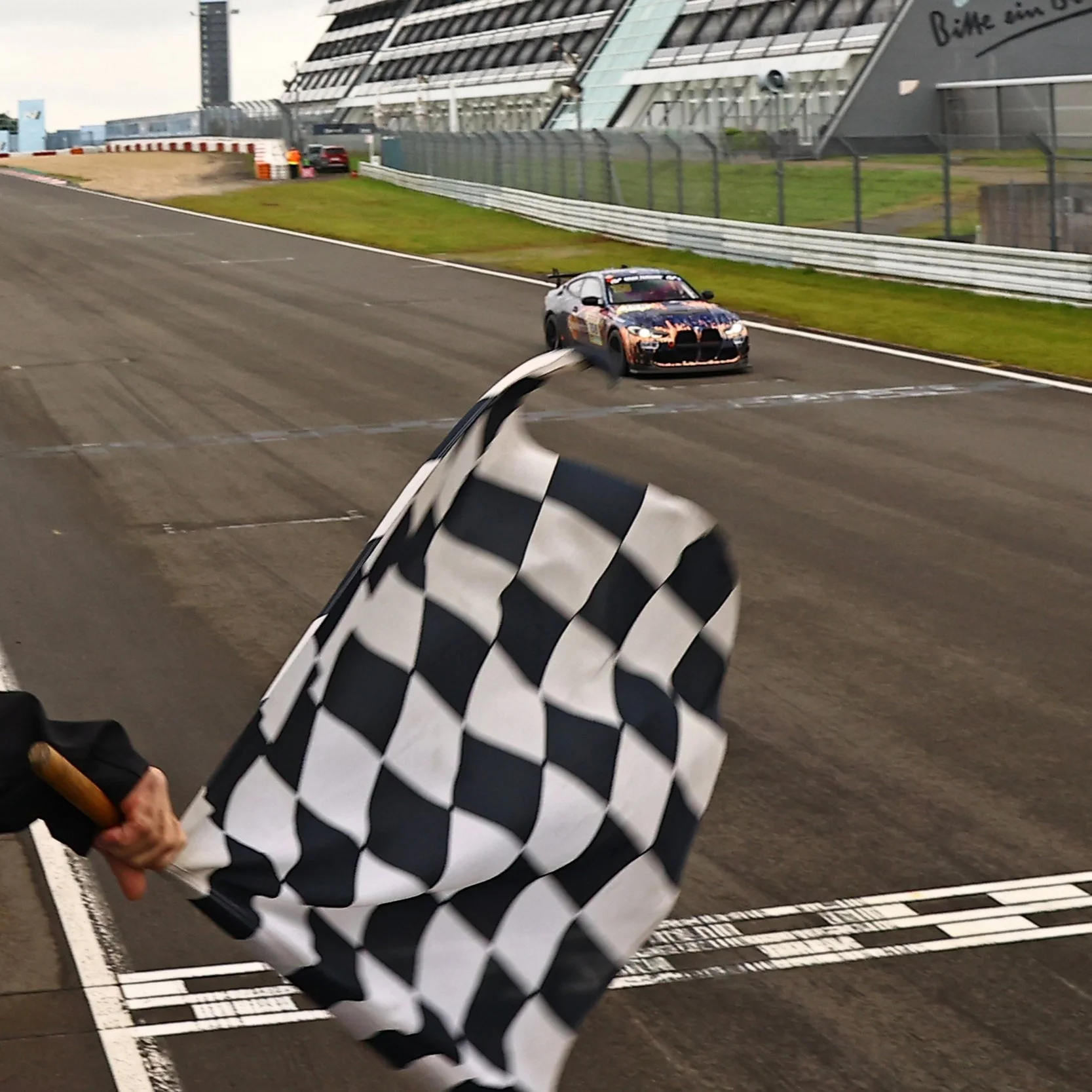 VICTORY AT THE NÜRBURGRING! SAMANTHA TAN RACING TAKES ‘G82’ BMW M4 GT4 TO NLS CLASS WIN