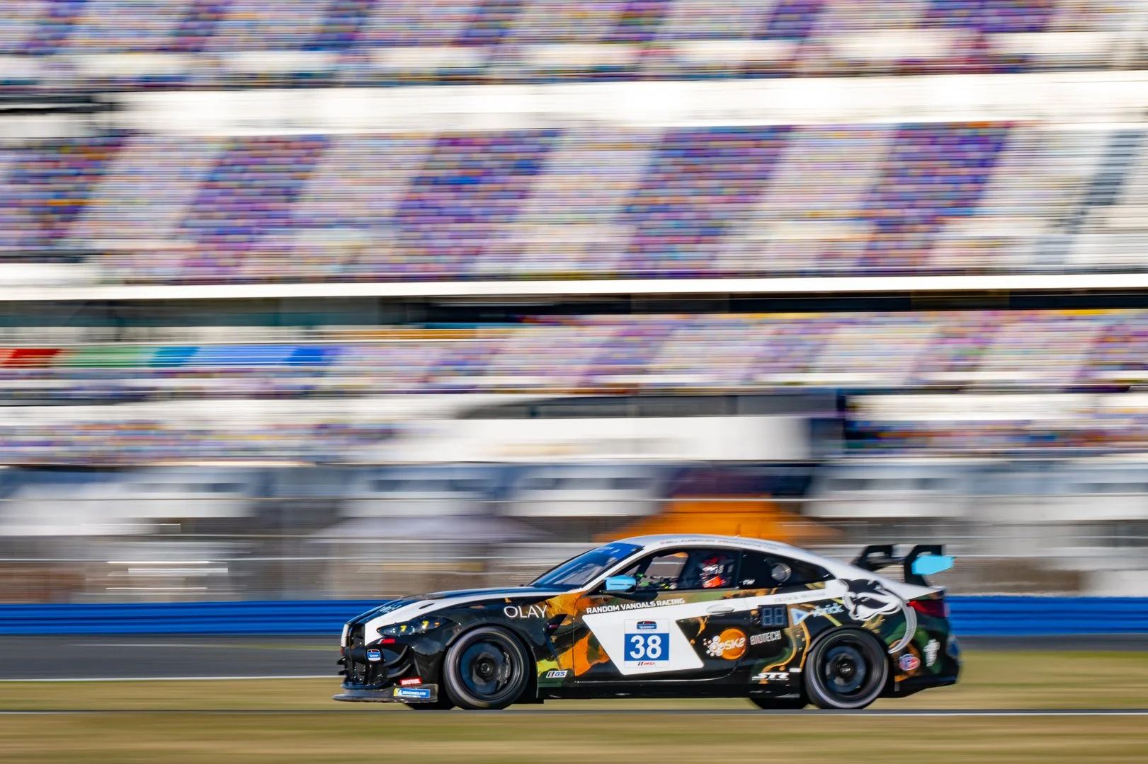 5evenspeed-RVR-IMSA-Roar_26-TS1-0014-Social.JPG