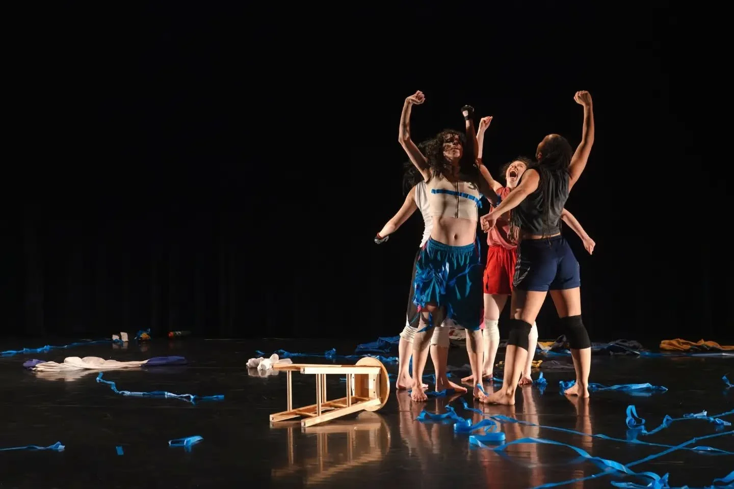 Way too many gorgeous images from @radfest_dance to be contained to just one post. A few more magical moments for your feed ✨

Lighting Design: Sam Snow, Robyn Wilson