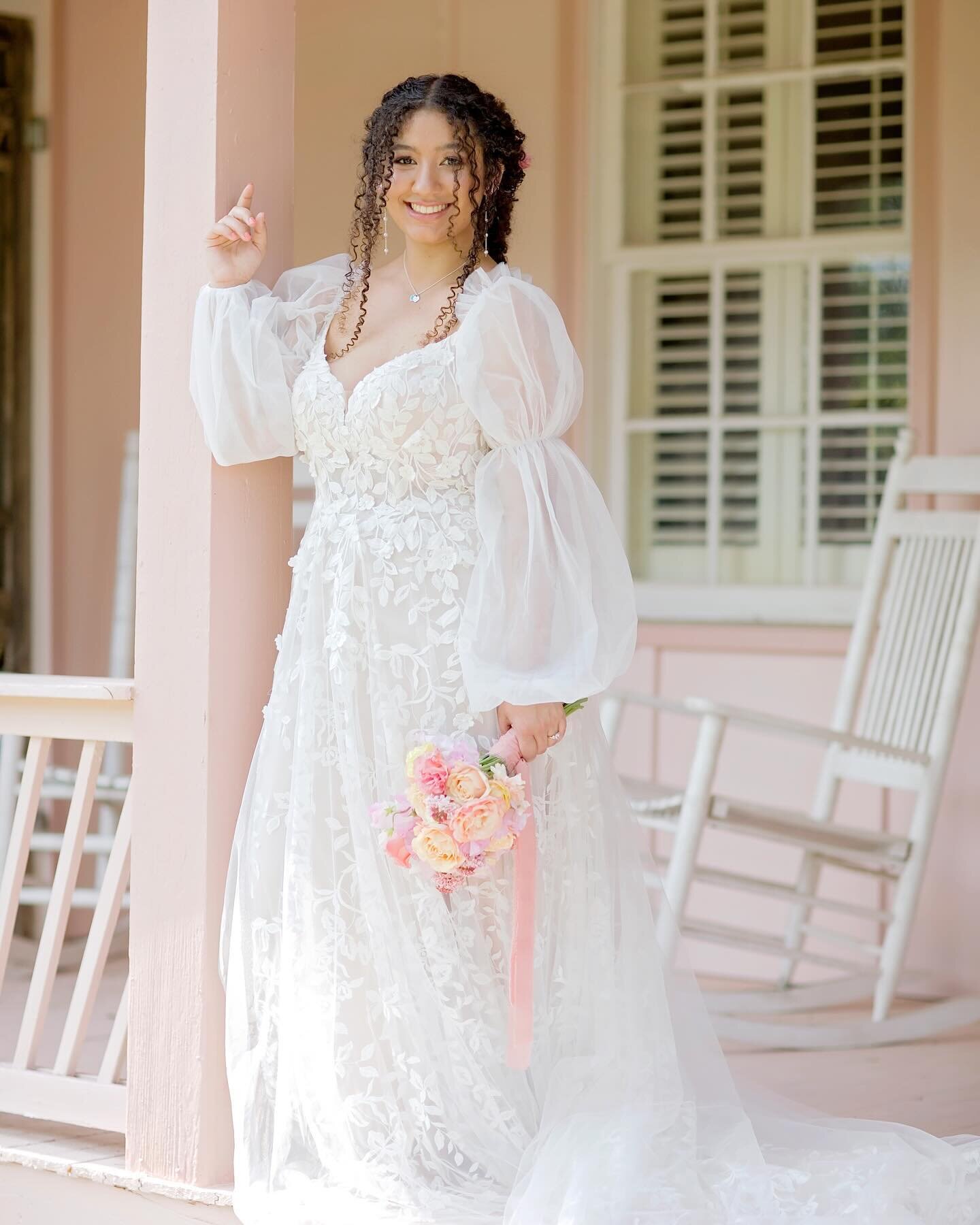 Blushing Bride 🤍

Photography: @robinrogersphotography 
Dress: @celebrationsbridalandprom 
Hair + Makeup: @lipstickandlocksboerne 
Florals: @bluebonnetfieldsfloral 

#bride #springwedding #blush #blushingbride #ranchwedding #weddingvenue #weddingins