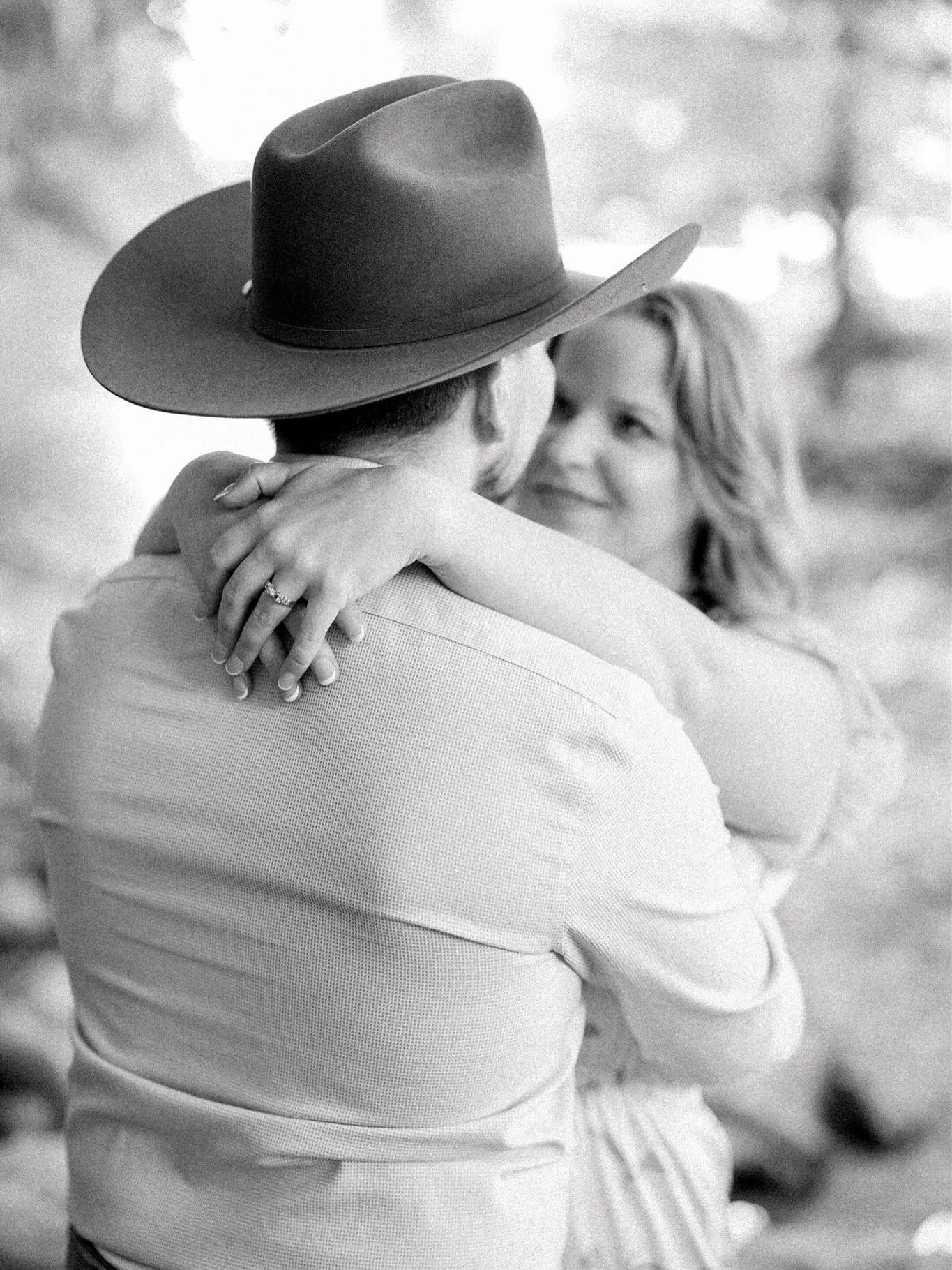 100% chance of I do&rsquo;s and smiles today. 🤍

Happy Wedding Day, Hayley + Austin! 🫶🏼

Photographer: @loismphotography 

#weddingday #meteorologistbride #engagementphotography #bestdayever #harperhillranch
