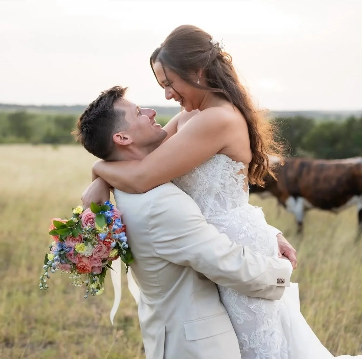 Happy First Anniversary to Caleb and Michelle! May your marriage continue to grow stronger with every season, and may the years ahead be filled with laughter, faith, and endless love. 🤍

Photography/Videography: @artesiaweddings 
Bartending: @southe