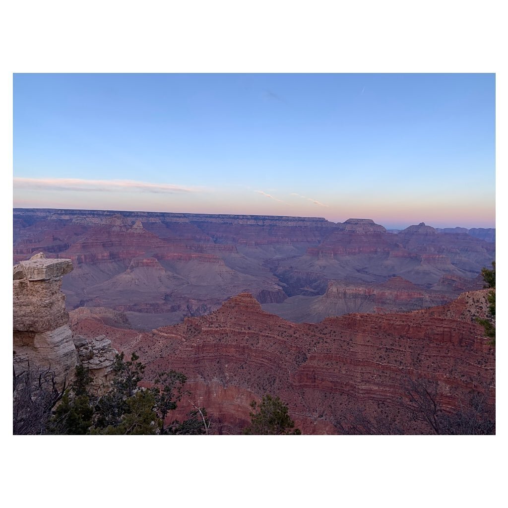 The Grandest of Views ✨
*
Who&rsquo;s ready for another summer filled with lots of national park travel 🙋&zwj;♀️
*
📍Grand Canyon National Park, Arizona, USA 🇺🇸 
*
*
*
#wandertheusa #grandcanyon #nationalpark #arizona #roadtrip #usa #americathebea