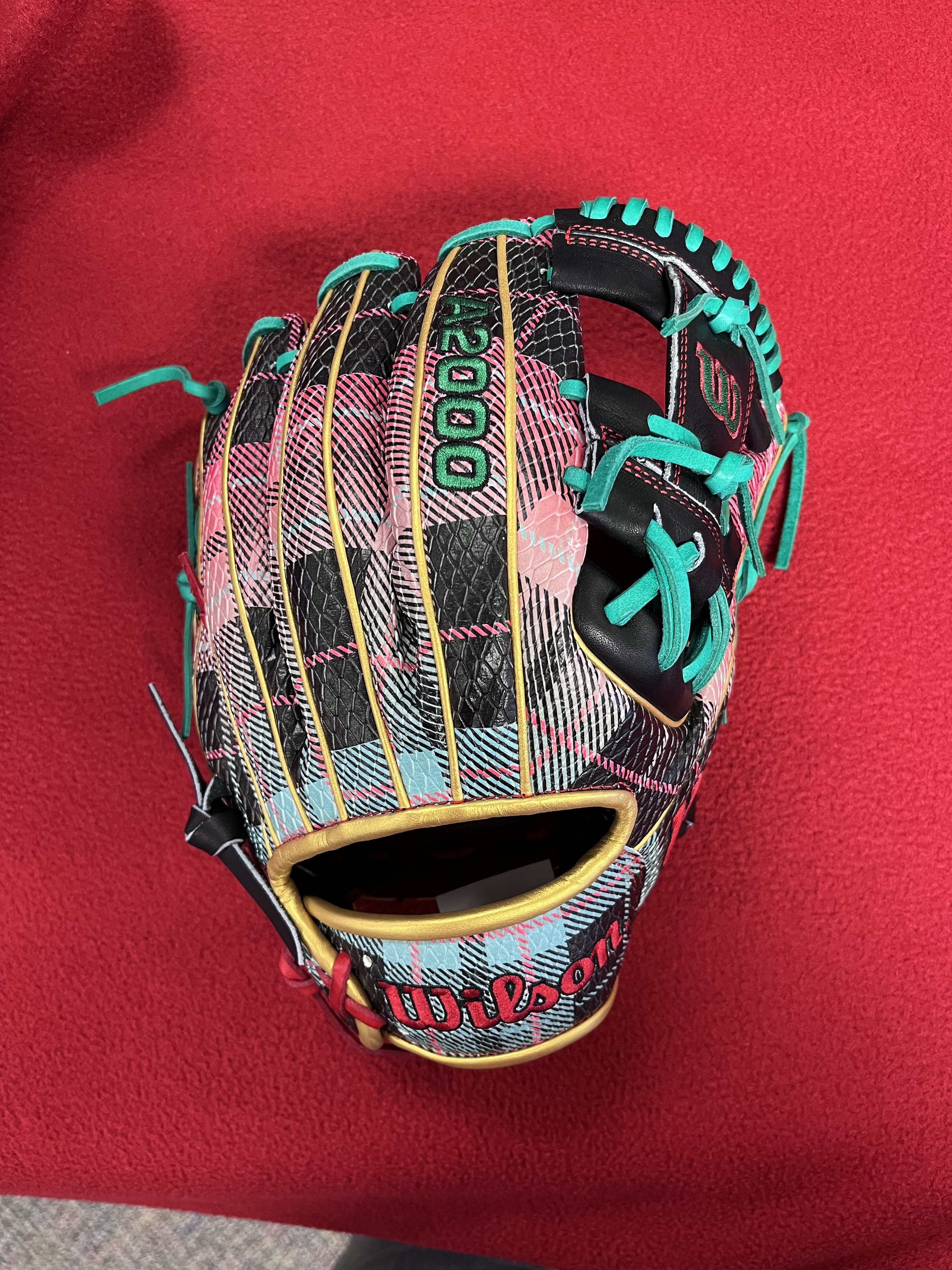 Wilson A2000 February 2022 Glove of the Month DW5 Limited Wilson A2000 February 2022 Glove of the Month DW5 Limited