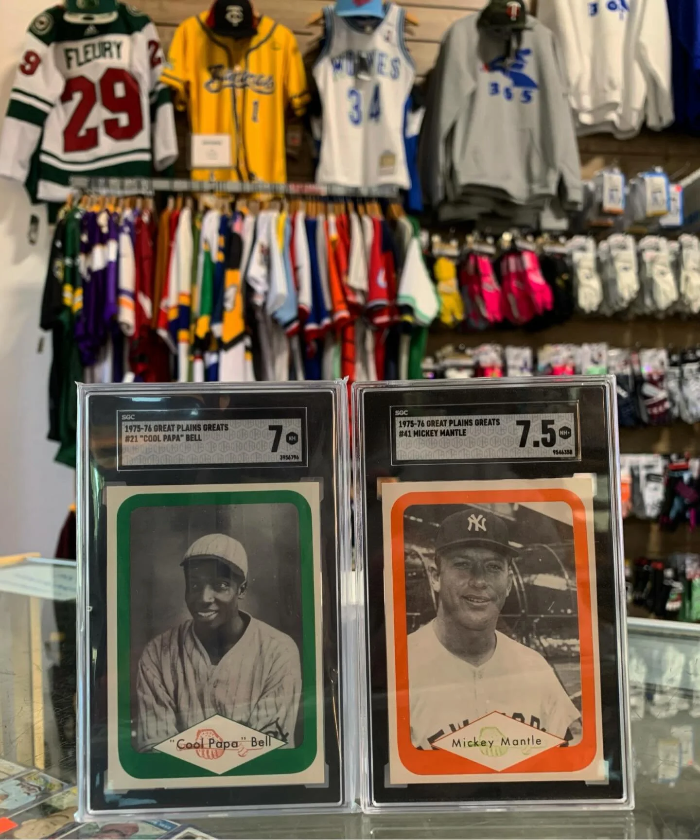 The 1975-76 Sheraton Hotels Great Plains Greats set is a very tough set to find, with the Mickey Mantle and Cool Papa Bell the most sought after cards in the set.  #mickeymantle #coolpapabell #baseball365 #baseball365cards #greatplainsgreats