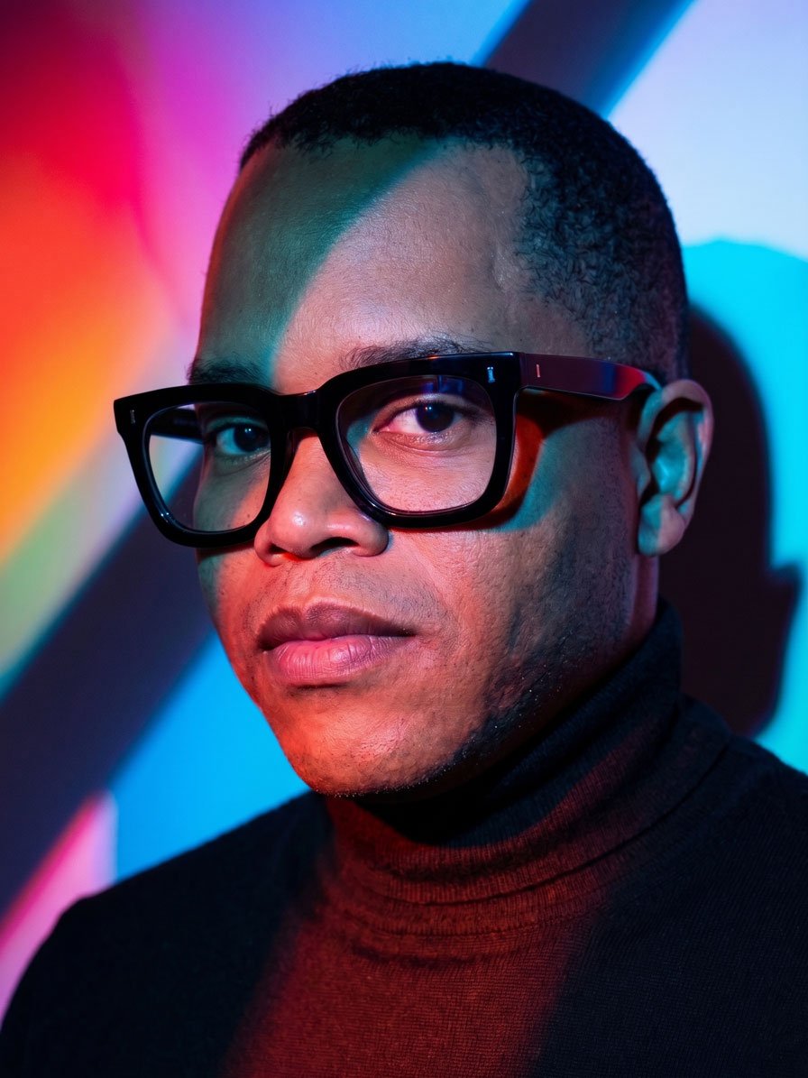 Violist Clifton Harrison portrait photo in block colours.