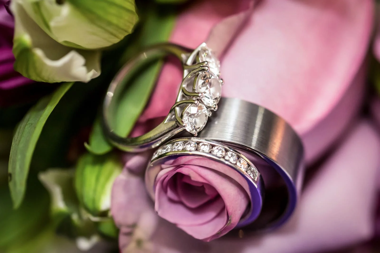 Fine-Art-Wedding-Photographer-Detail-Engagement-Ring-Hawaii-Roses.jpg