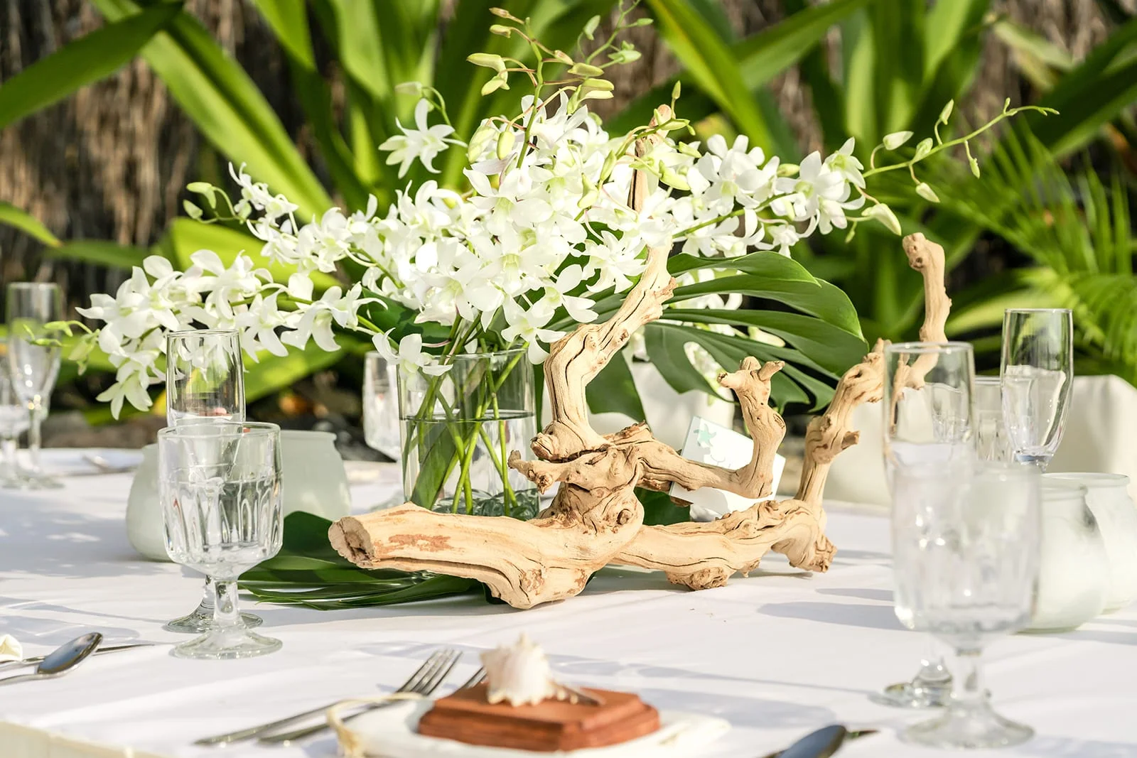 Royal-Kona-Resort-Wedding-Photographer-Details-Hawaii.jpg