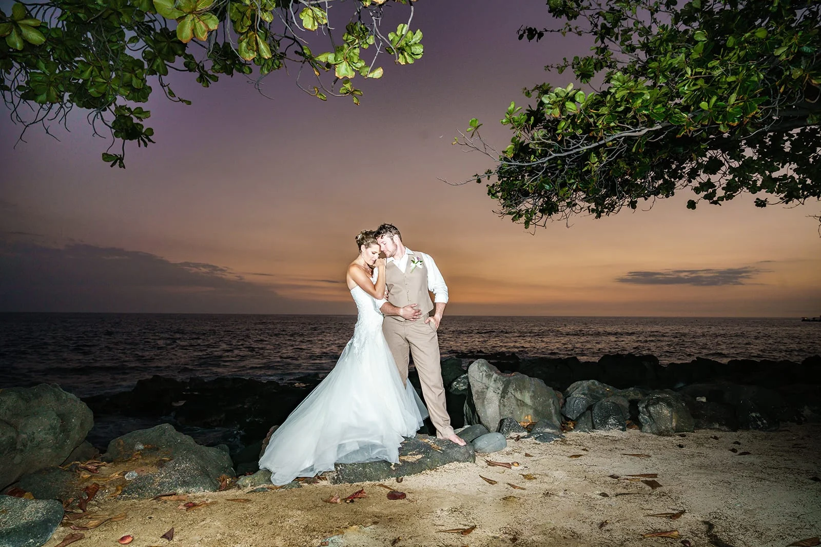 Sheraton-Kona-Resort-Keauhou-Bay-Wedding-Photographer.jpg
