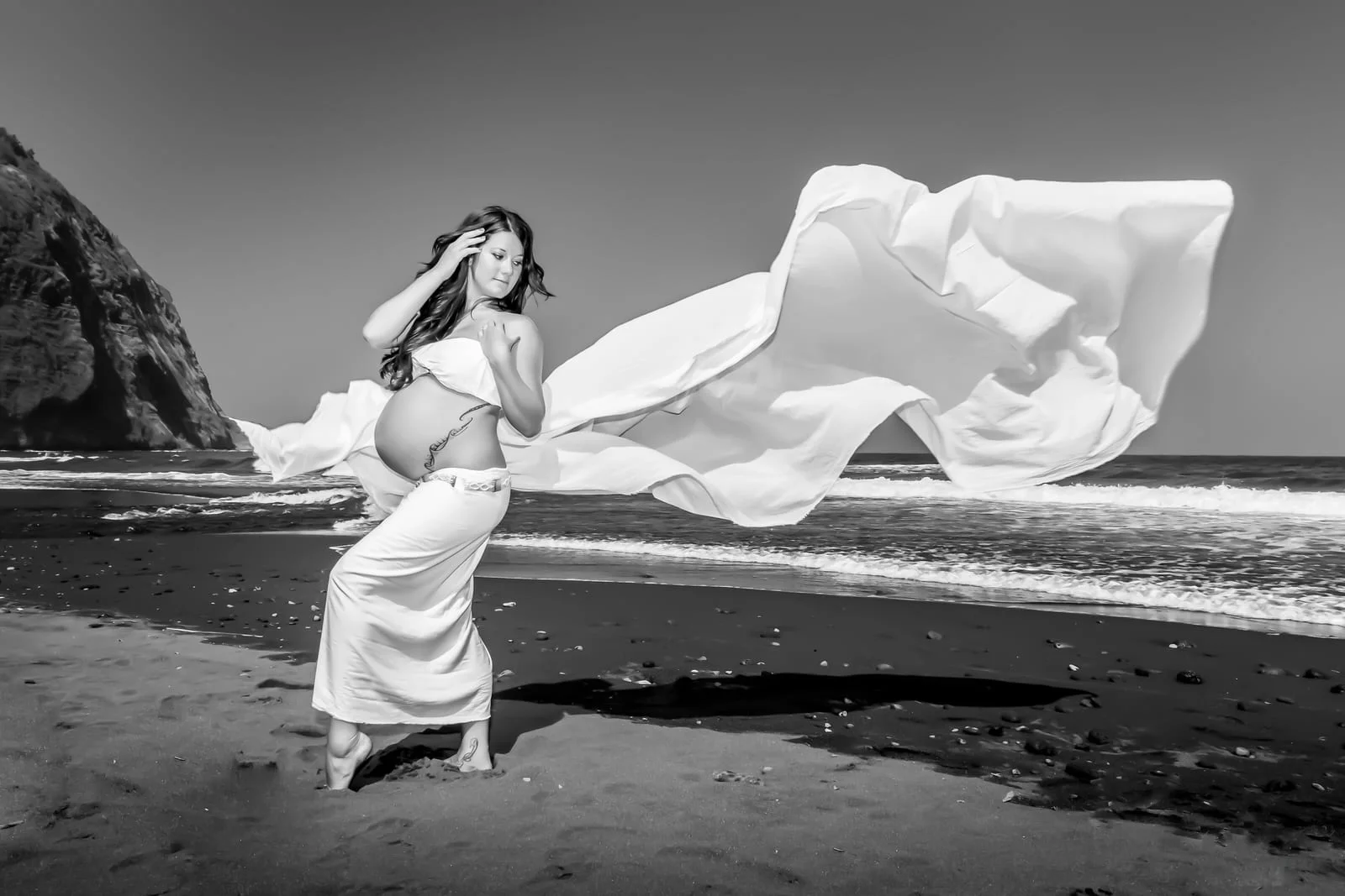 Big-Island-Maternity-Photographer-Adventure-Valley-Hawaii.jpg