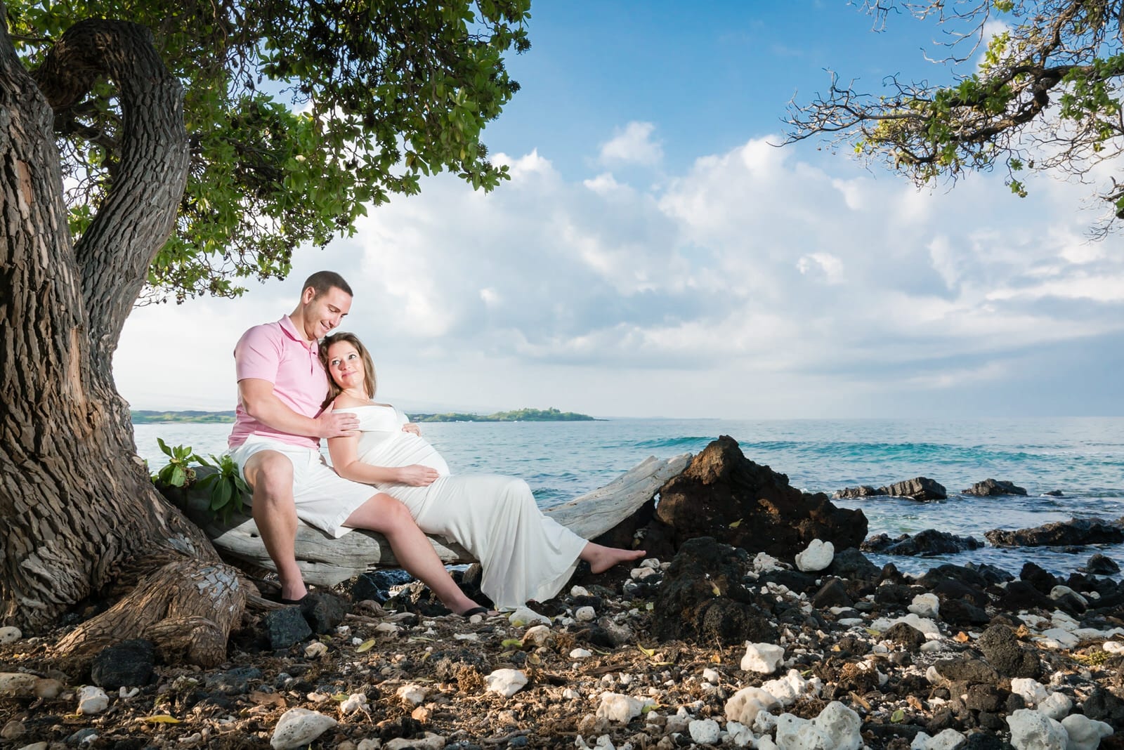 Big-Island-Maternity-Photographer-Oceanside-Hawaii.jpg