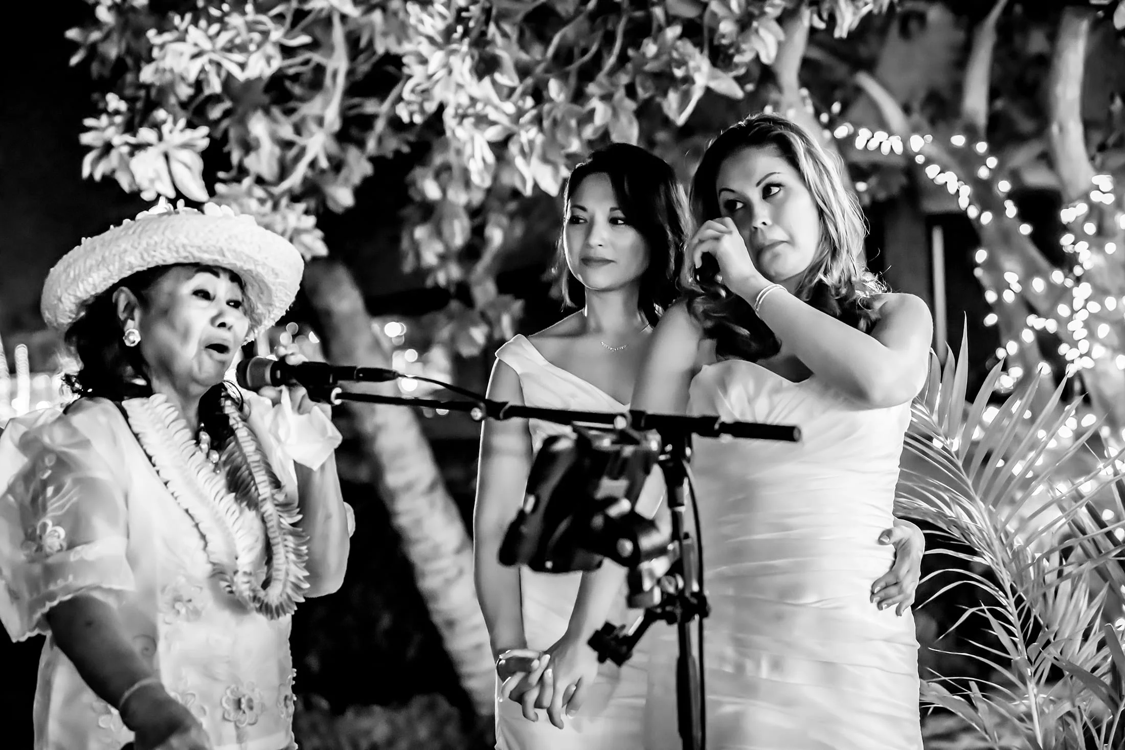 Big-Island-Wedding-Brides-LGBT-Hawaii-Photographer-Nohea-Point-17-1.jpg