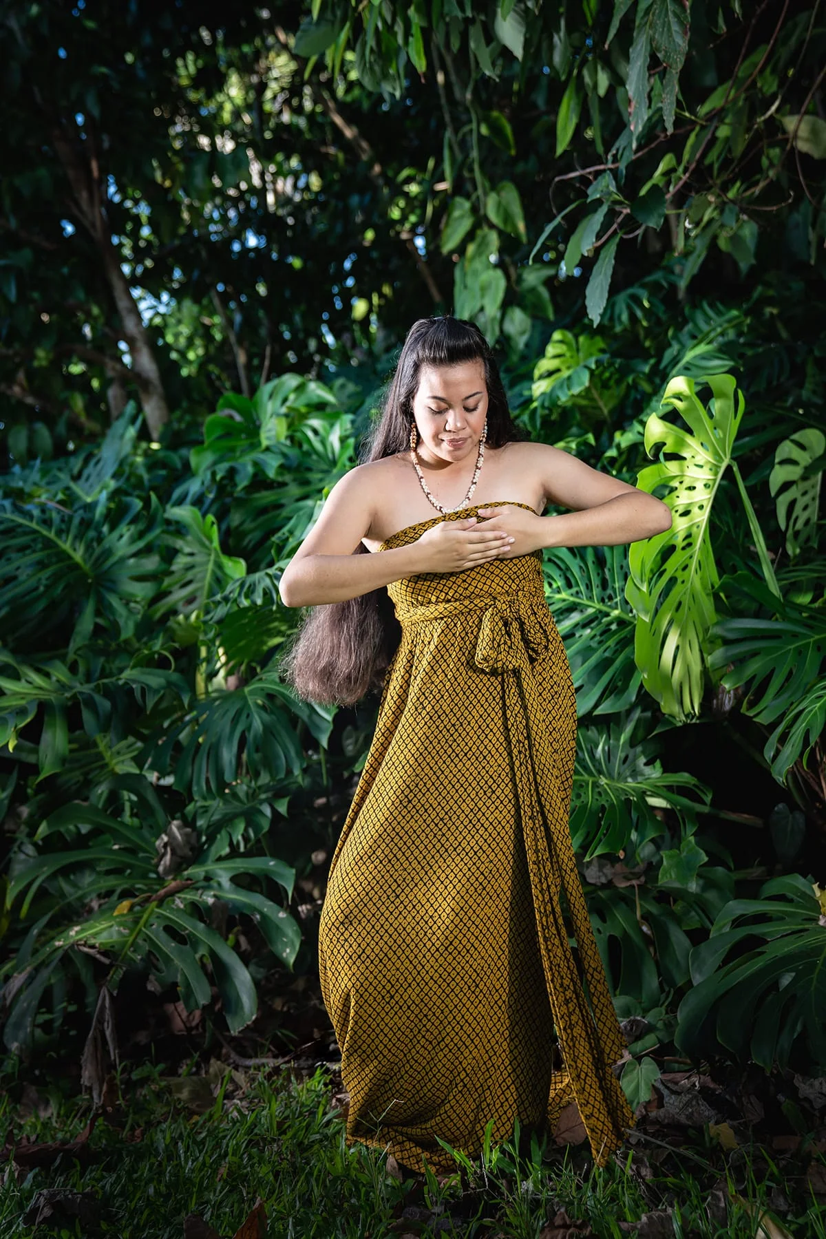 Hawaii-Senior-Photos-Manaola-Native-Hawaiian-Big-Island-5.jpg