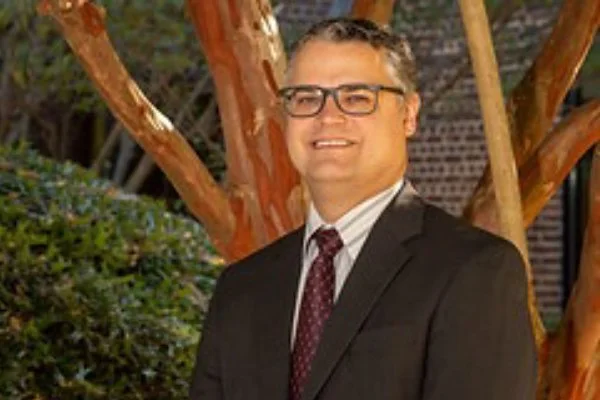 Scott Hayes Will Be Guest Organist