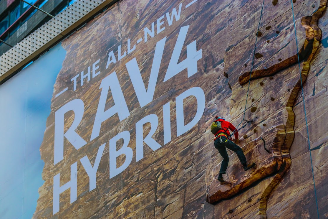 TOYOTA RAV4 BILLBOARD CLIMB