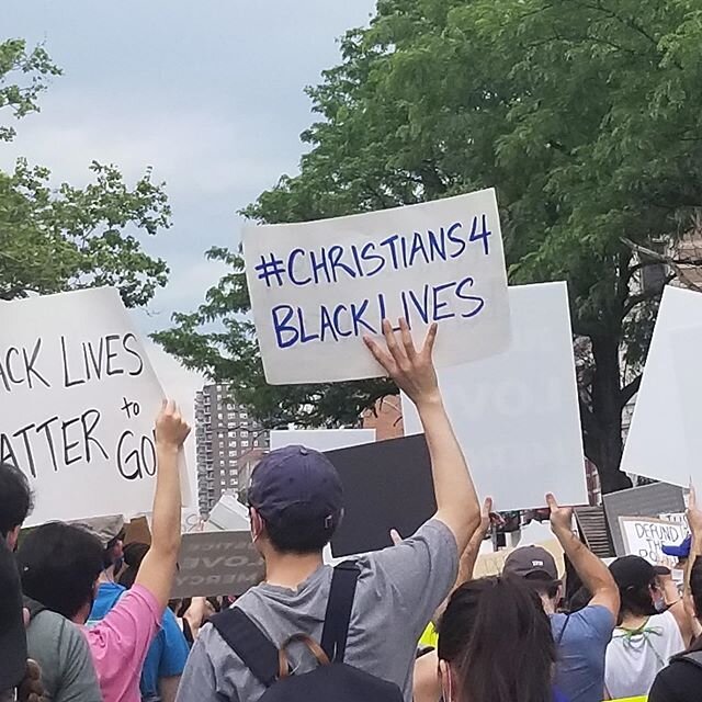 🚨New Blog Post Alert 🚨 
George Floyd Protests: Why Do Christians Urge Silence on Racism?
.
.
#christianity #justiceforgeorgefloyd #justice #socialjustice #socialism #Jesus #Bible #AmericanChurch #ChristianityRace #Evangelicals #injustice