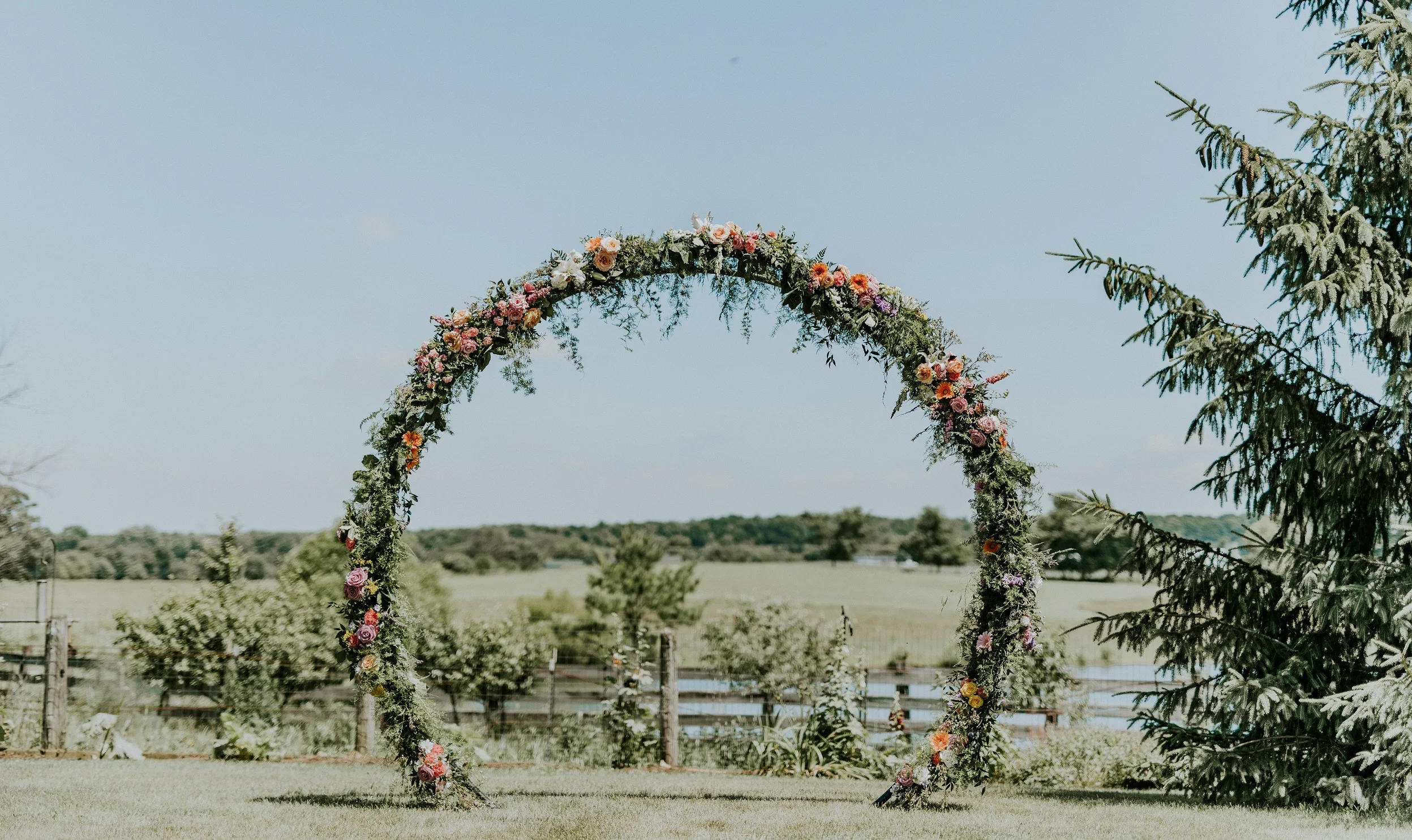 Wedding Moongate by Wyoming Stuyvesant Floral
