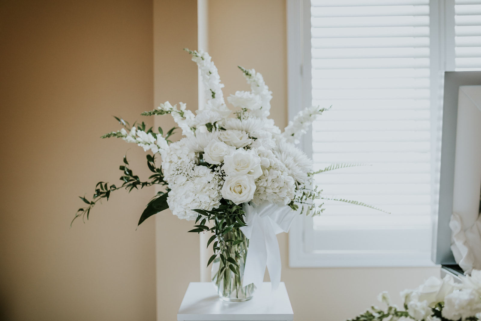 Pearlescent Large Vase Arrangement