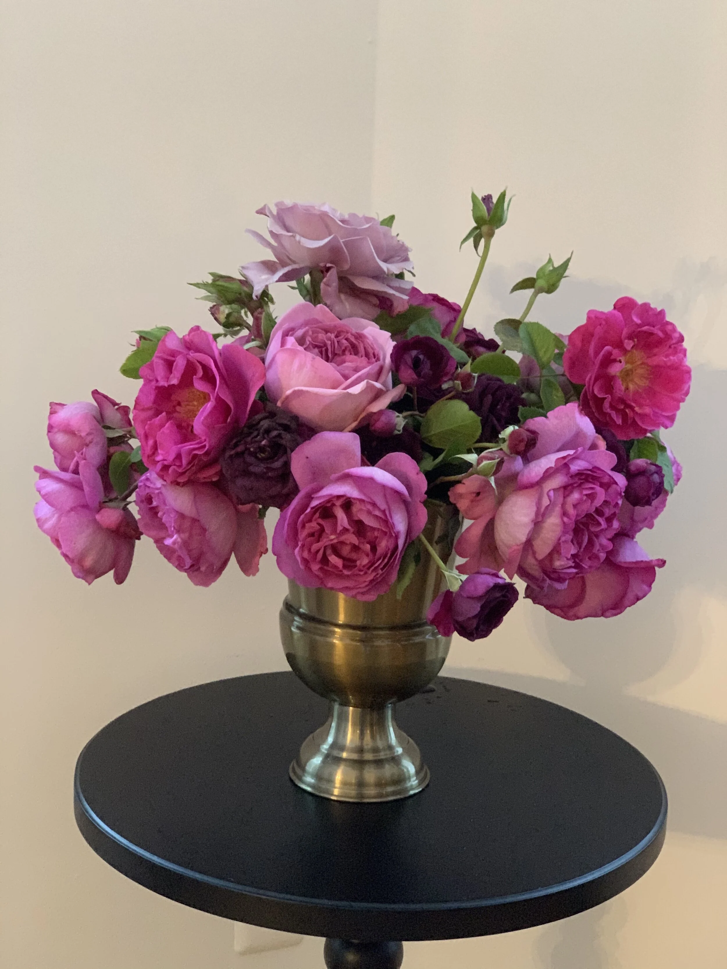 Urn of Roses