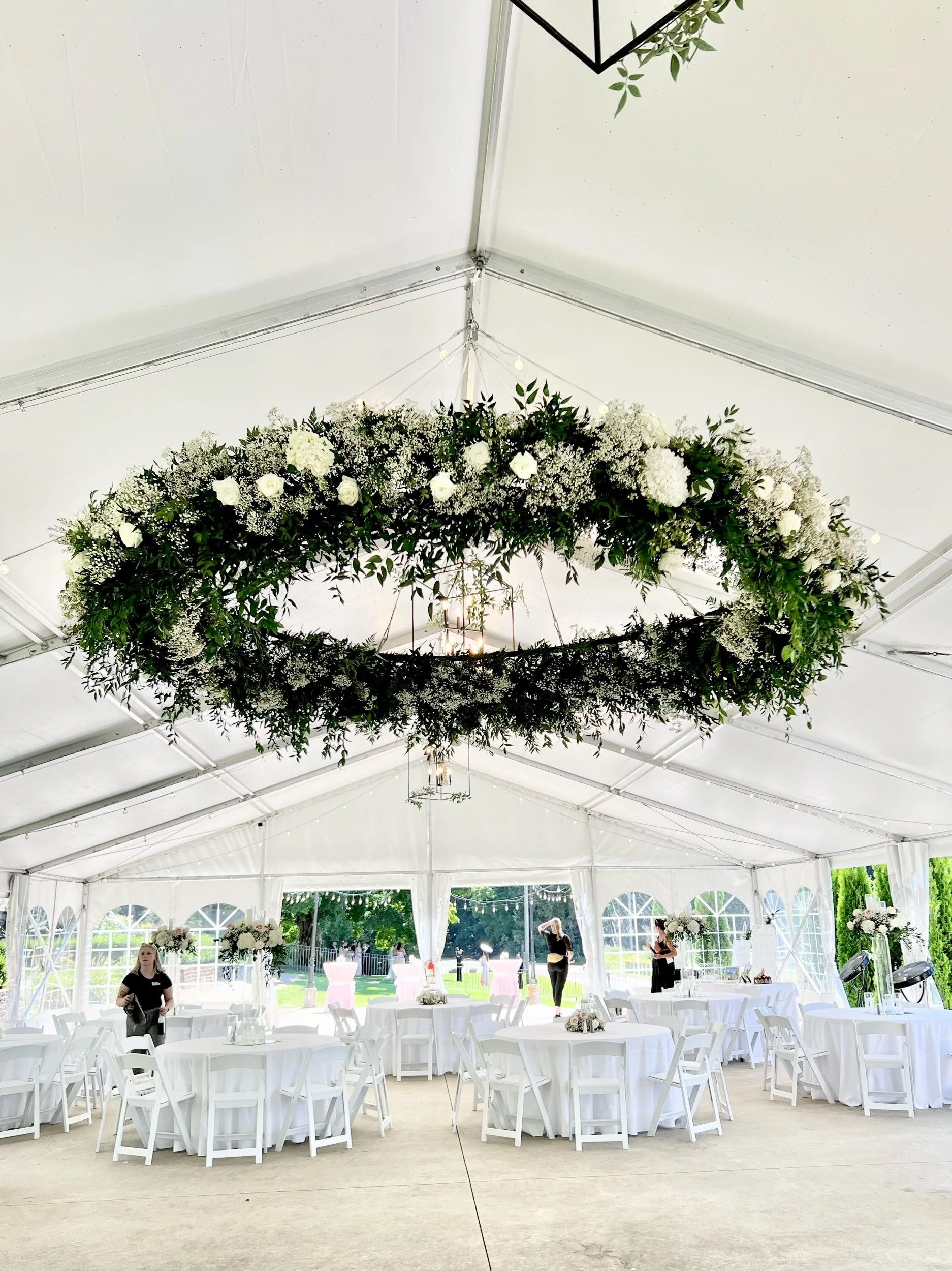 Hanging floral chandelier by WS Floral.jpeg