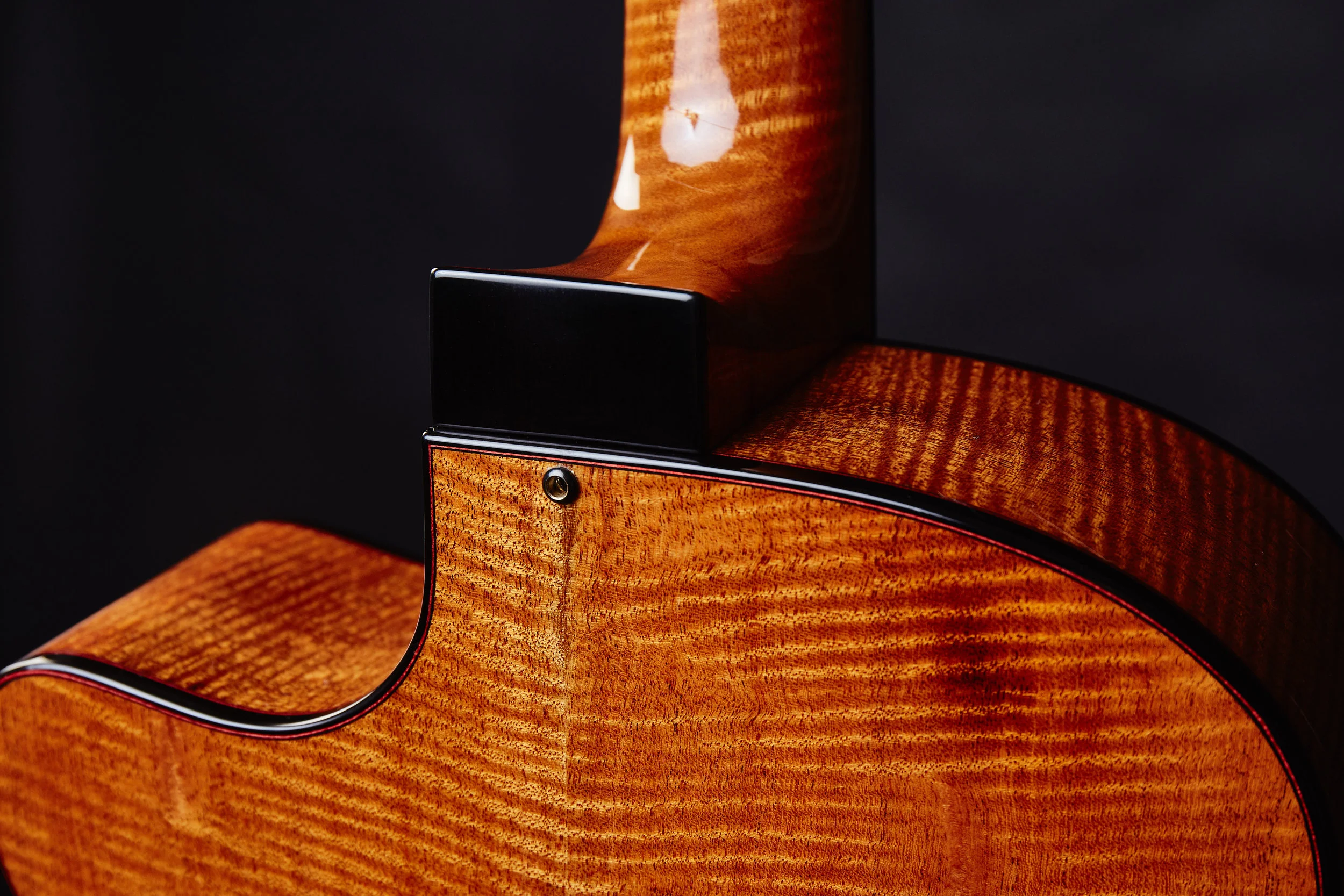 Neck joint adjuster