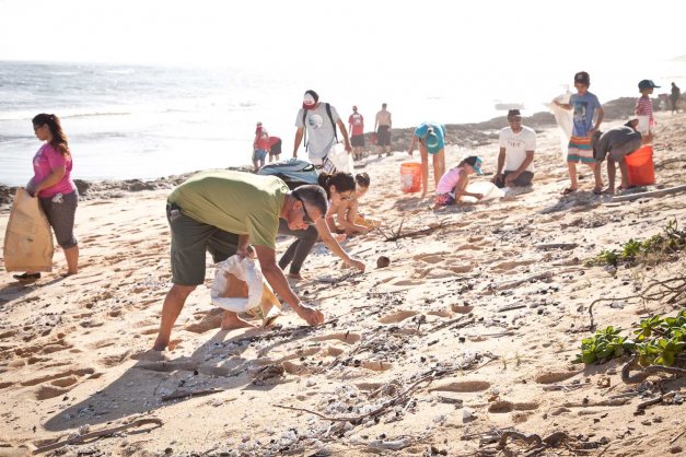 beachcleanup_nb-940d3801.jpeg
