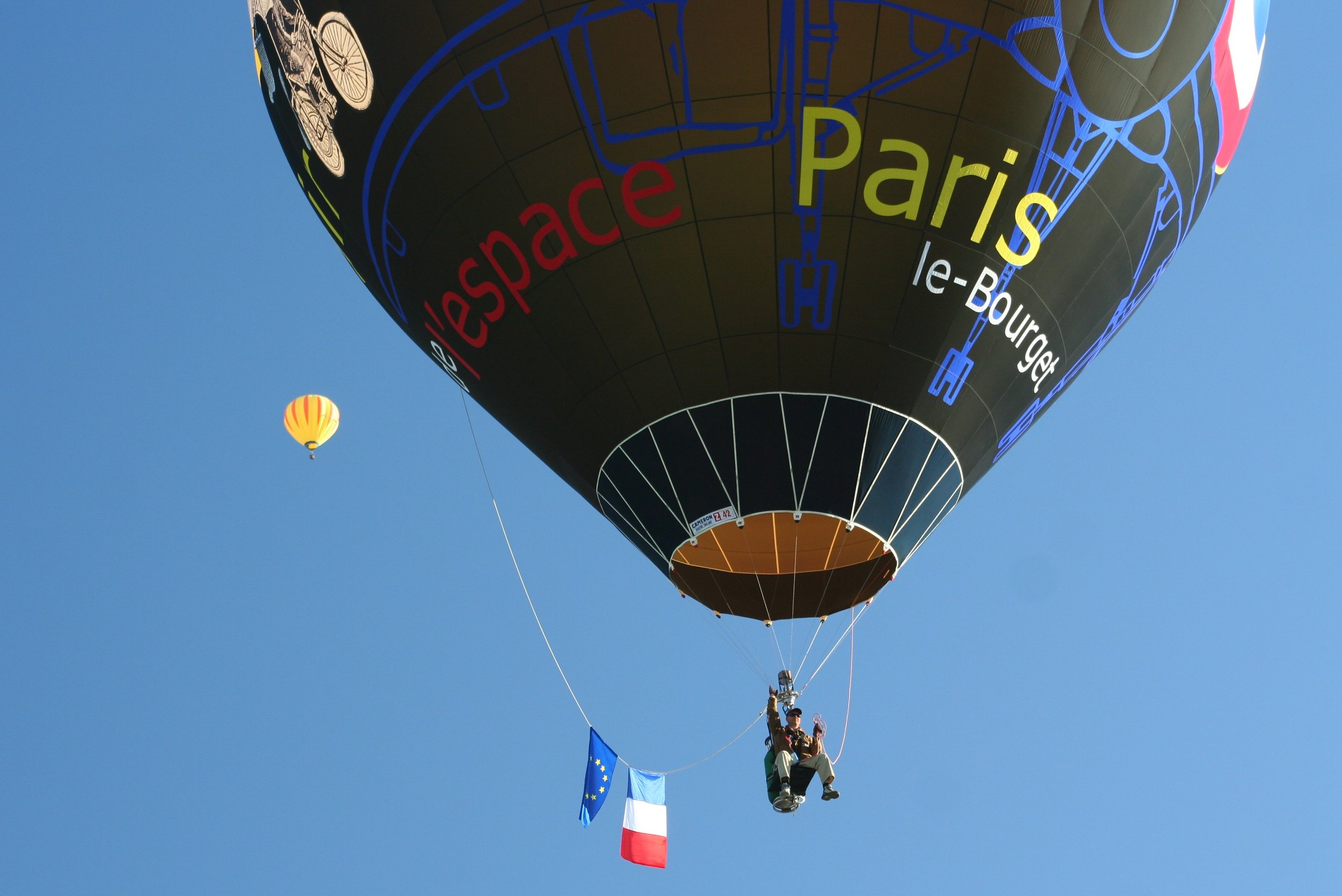 A different way to ride, from France