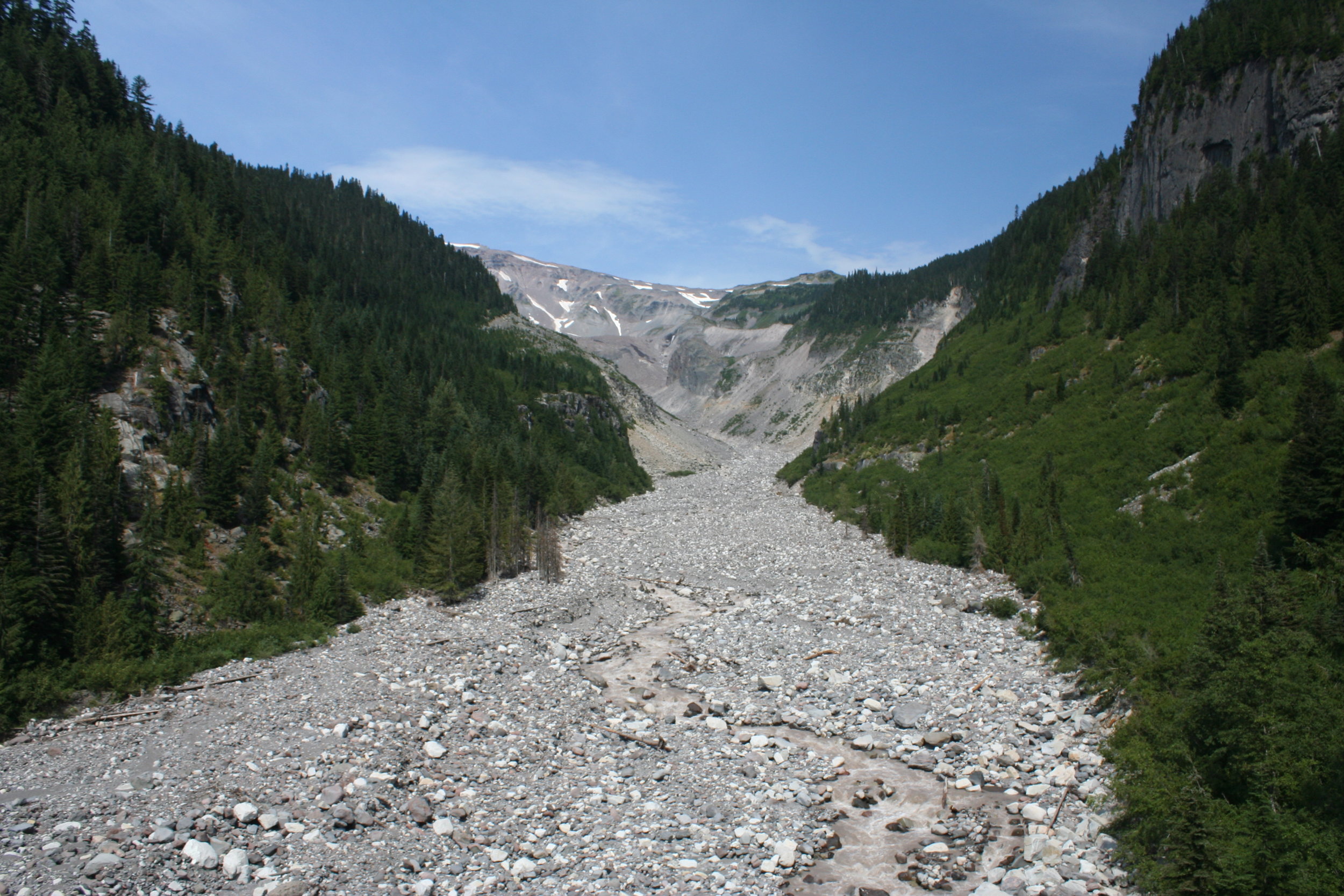  Glacial deposits in the river 