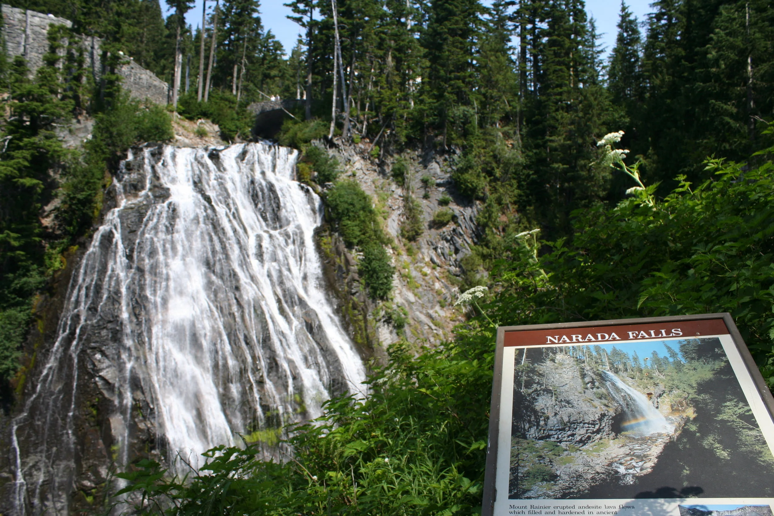  Narada Falls 