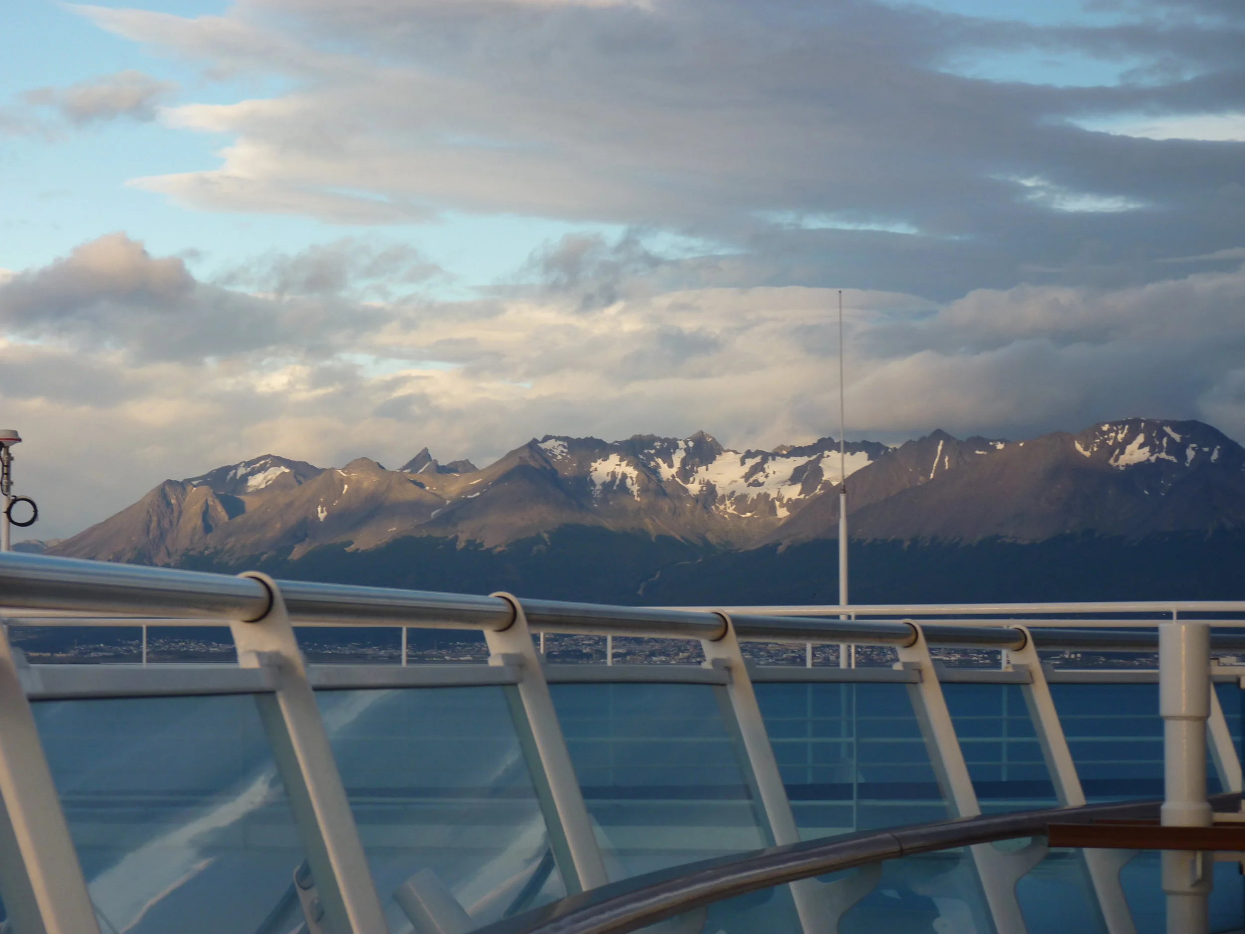  Approaching Ushuaia 