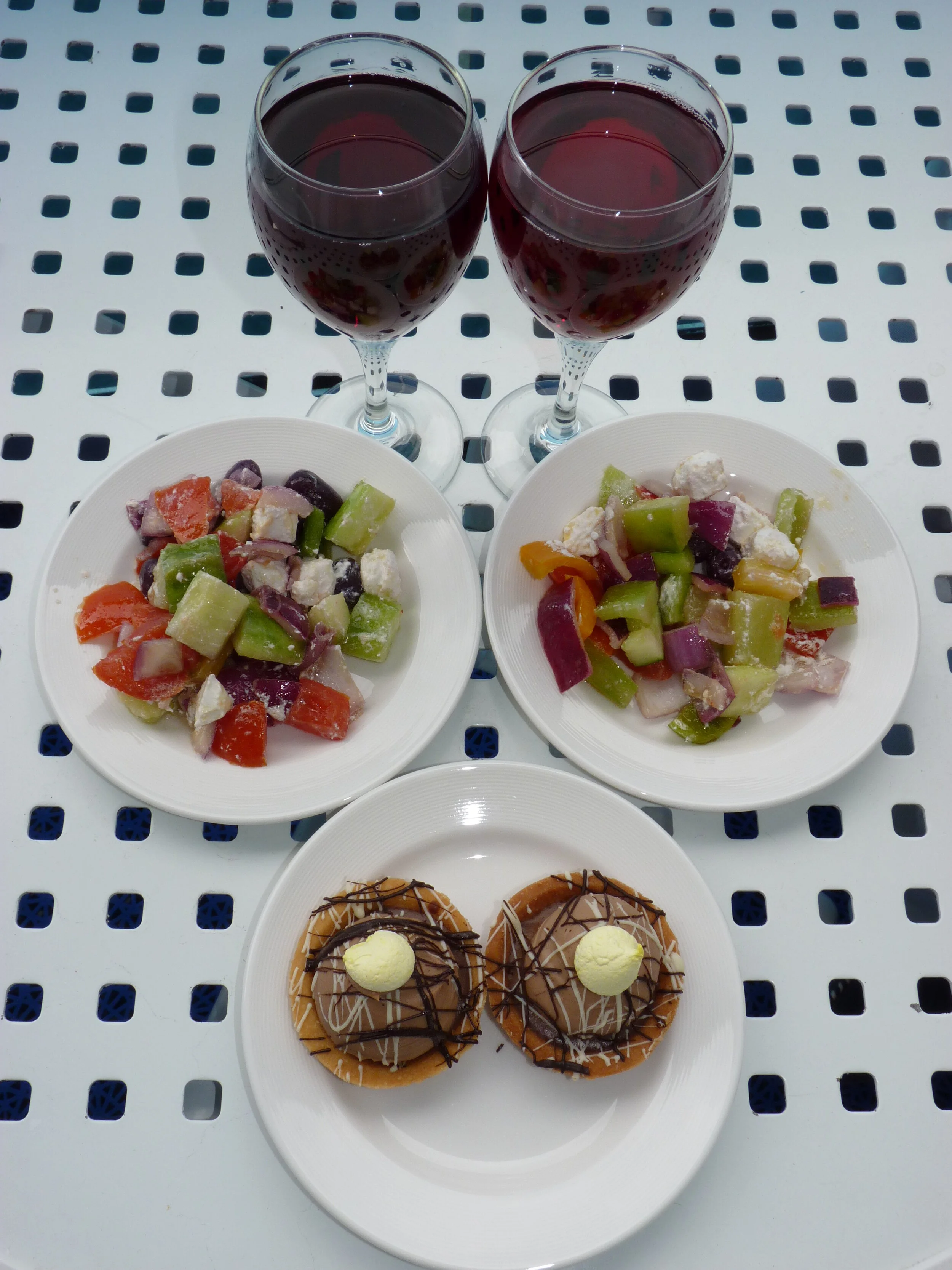 Gotta have a good snack after all that walking!