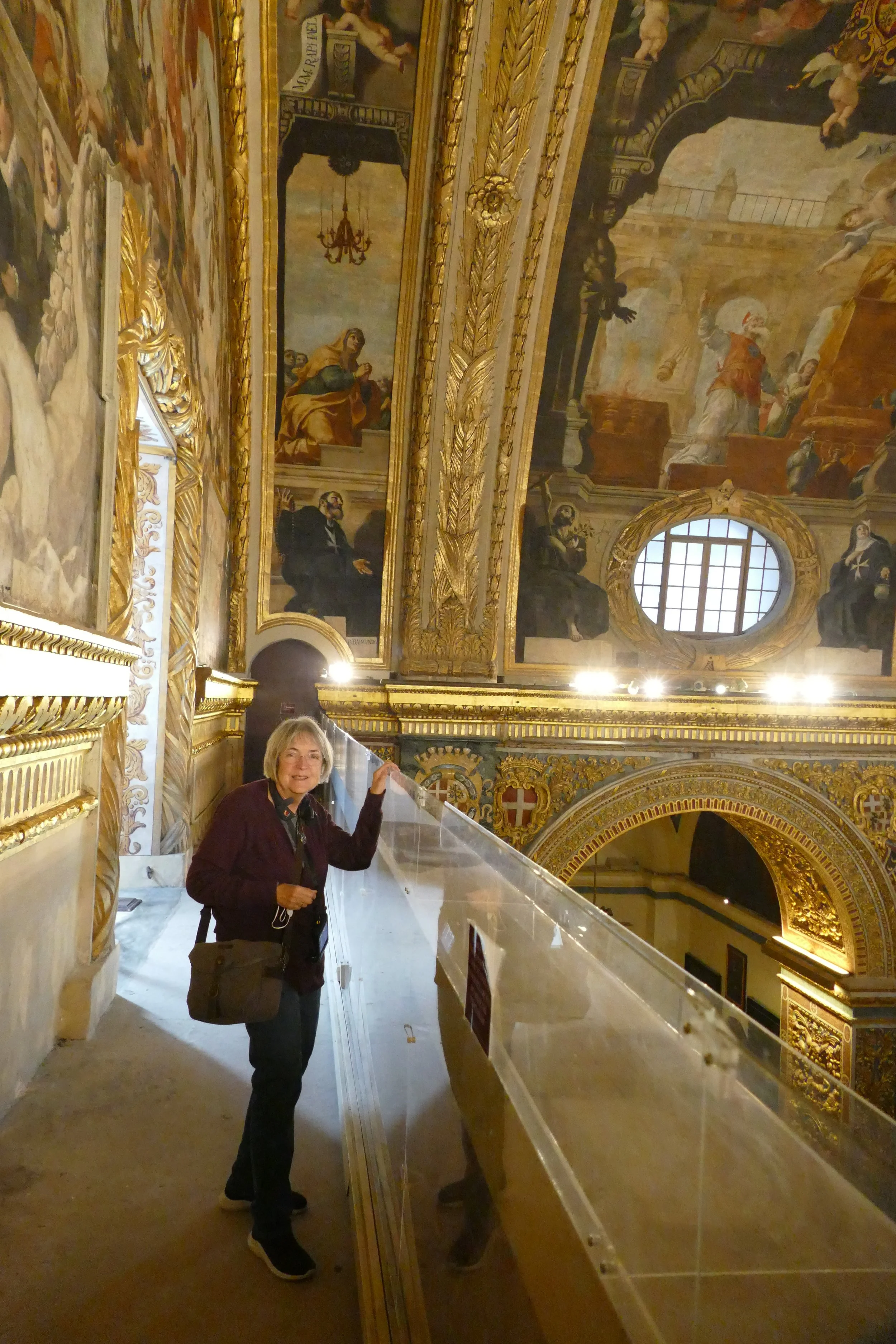 The balcony at the back of the cathedral