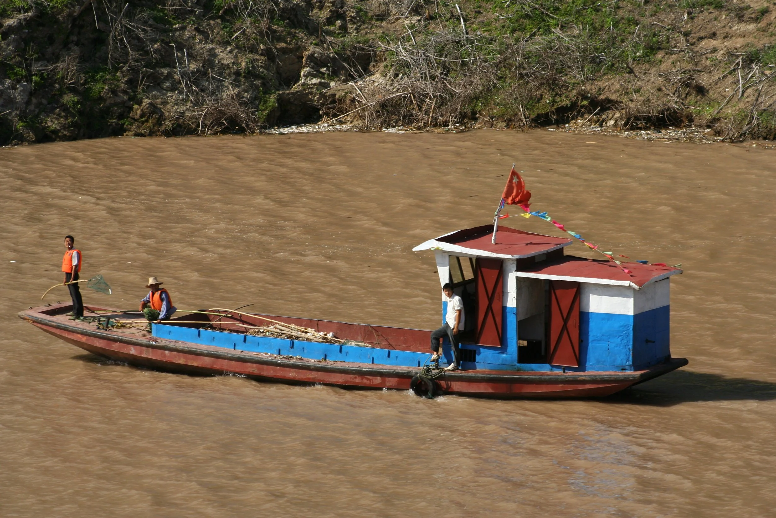  Boats on the river 
