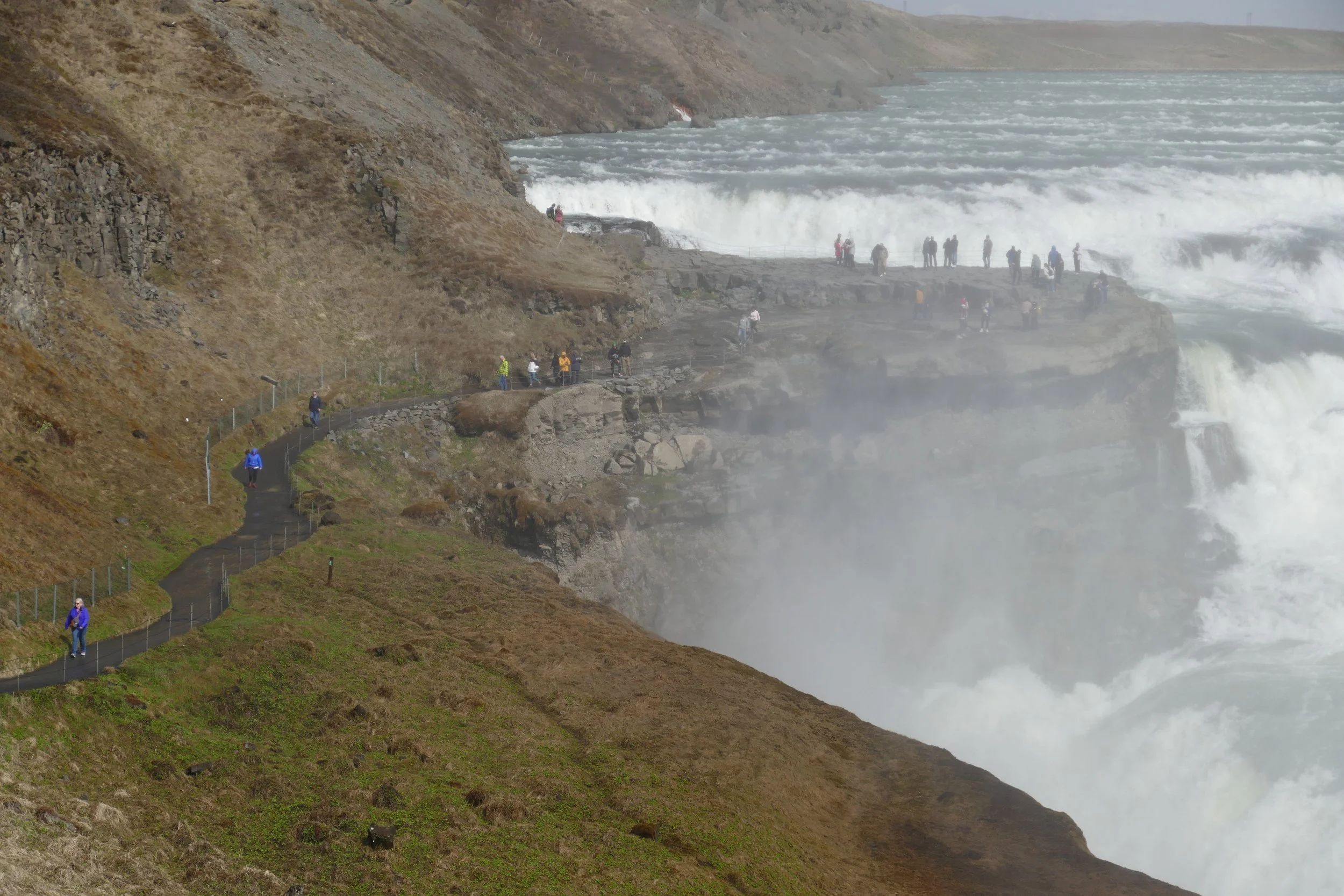  Path is wet from the spray 