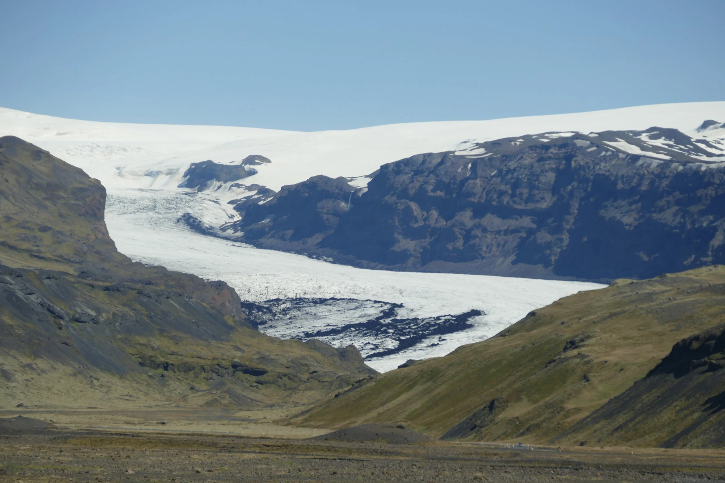  Glaciers viewed from the road 