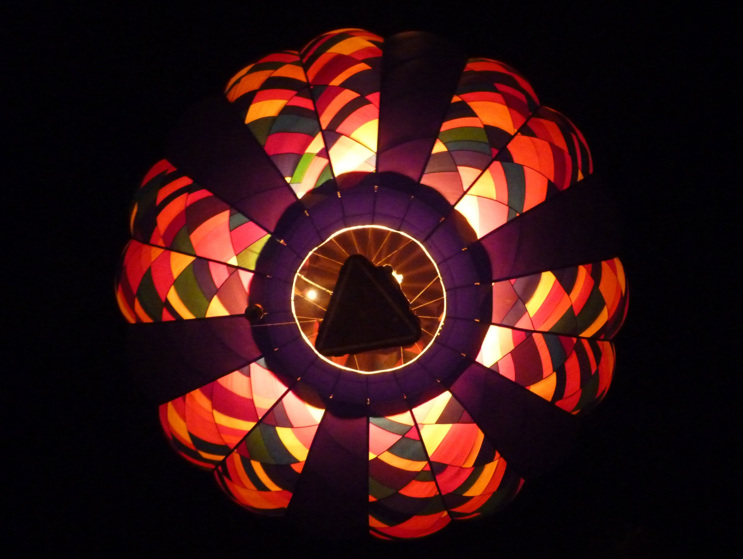  My prize-winning shot of a Dawn Patrol Balloon 